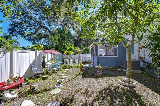 8609 N 29TH STREET, Tampa, FL 33604