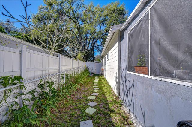 8609 N 29TH STREET, Tampa, FL 33604