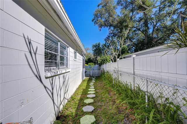 8609 N 29TH STREET, Tampa, FL 33604