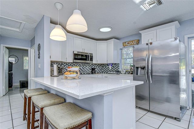 8609 N 29TH STREET, Tampa, FL 33604