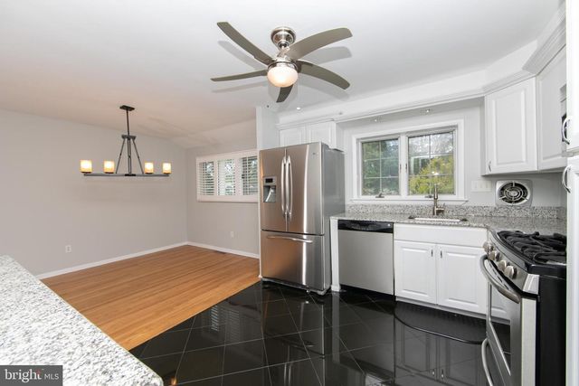 47 HERITAGE RD, Marlton, NJ 08053