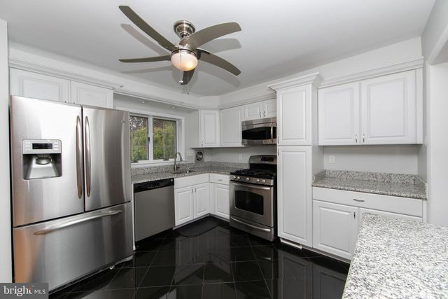 47 HERITAGE RD, Marlton, NJ 08053