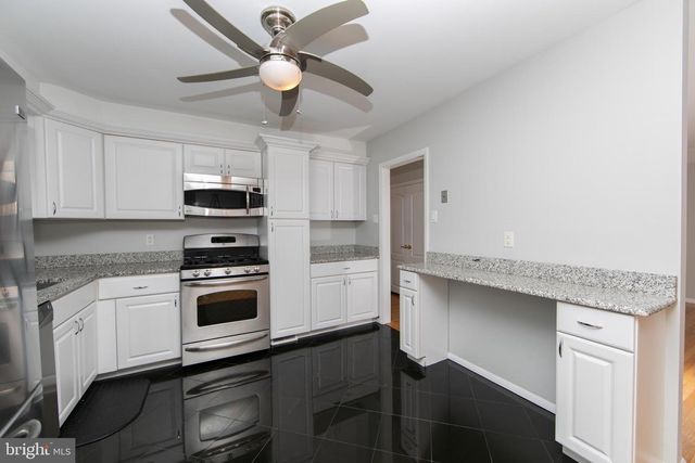 47 HERITAGE RD, Marlton, NJ 08053