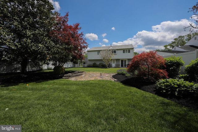 47 HERITAGE RD, Marlton, NJ 08053