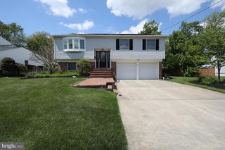 47 HERITAGE RD, Marlton, NJ 08053
