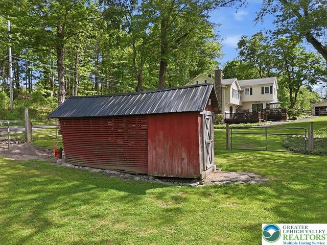 299 Brick Church Road, Hamilton Twp, PA 18353