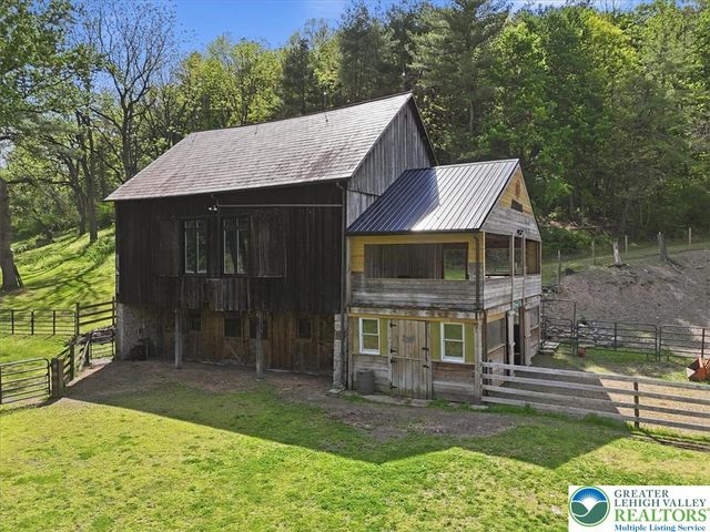 299 Brick Church Road, Hamilton Twp, PA 18353