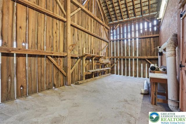 299 Brick Church Road, Hamilton Twp, PA 18353