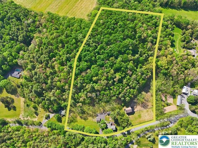 299 Brick Church Road, Hamilton Twp, PA 18353