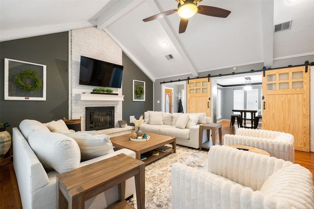 6702 Seinfeld Court, Houston, TX 77069