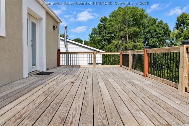 657 Forest Circle, South Charleston, WV 25303