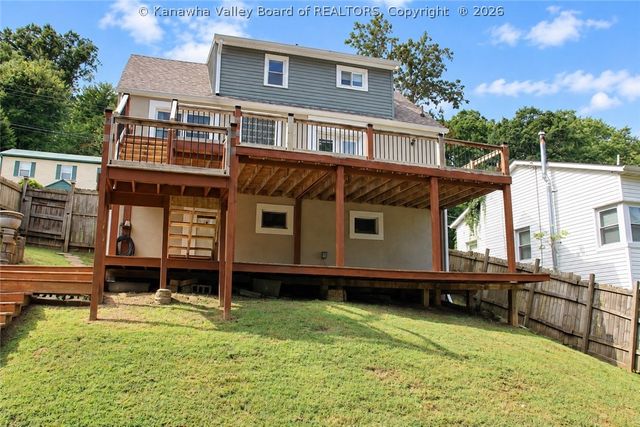 657 Forest Circle, South Charleston, WV 25303
