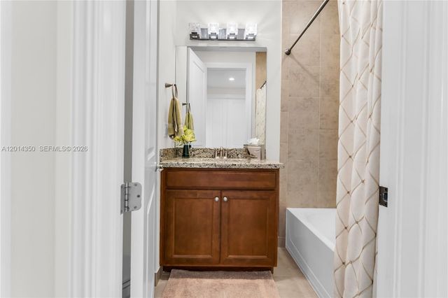 8915 W Watercrest Cir W, Parkland, FL 33076