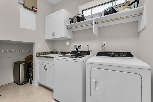 8915 W Watercrest Cir W, Parkland, FL 33076