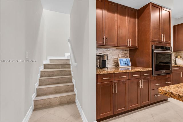 8915 W Watercrest Cir W, Parkland, FL 33076