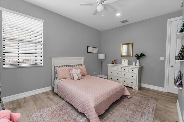 8915 W Watercrest Cir W, Parkland, FL 33076