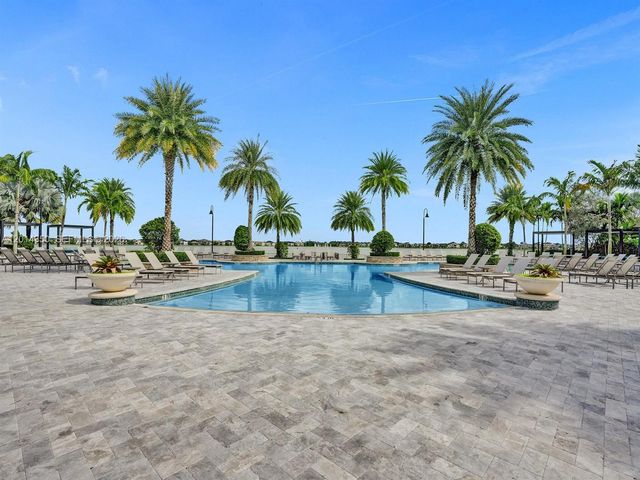 8915 W Watercrest Cir W, Parkland, FL 33076