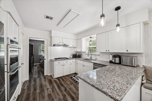 1311 Forest Cove Drive, Kingwood, TX 77339