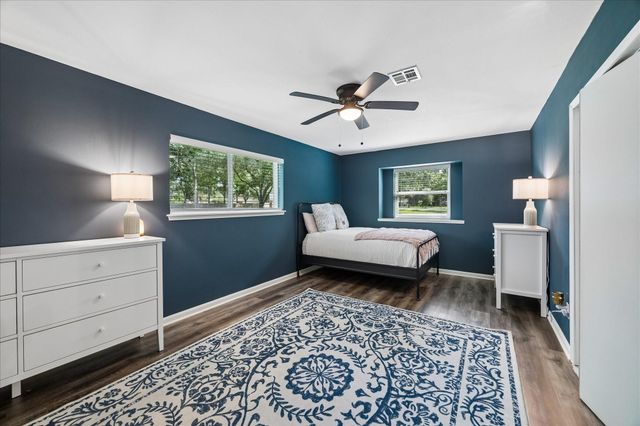 1311 Forest Cove Drive, Kingwood, TX 77339