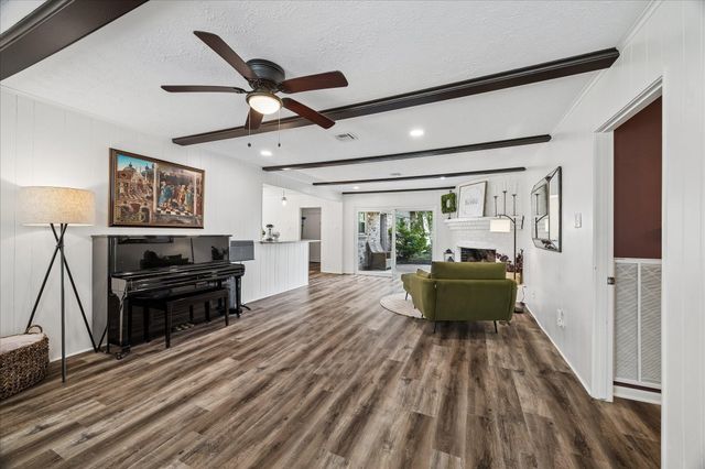 1311 Forest Cove Drive, Kingwood, TX 77339