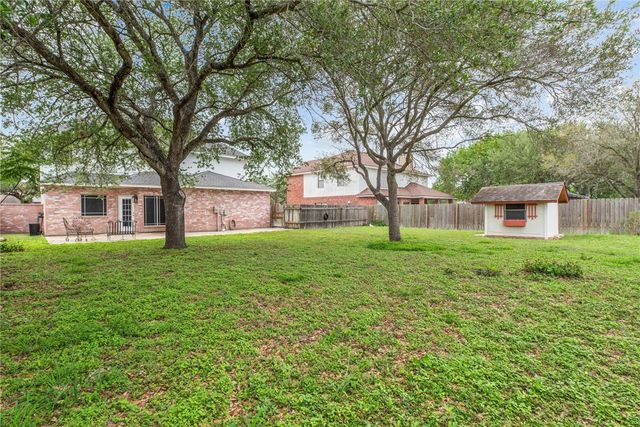 6405 Hunt Dr, Corpus Christi, TX 78413