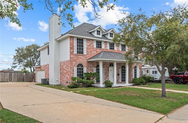 6405 Hunt Dr, Corpus Christi, TX 78413