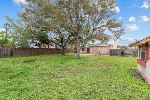 6405 Hunt Dr, Corpus Christi, TX 78413