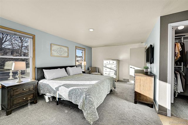 1022 Berkeley Court, Longmont, CO 80503