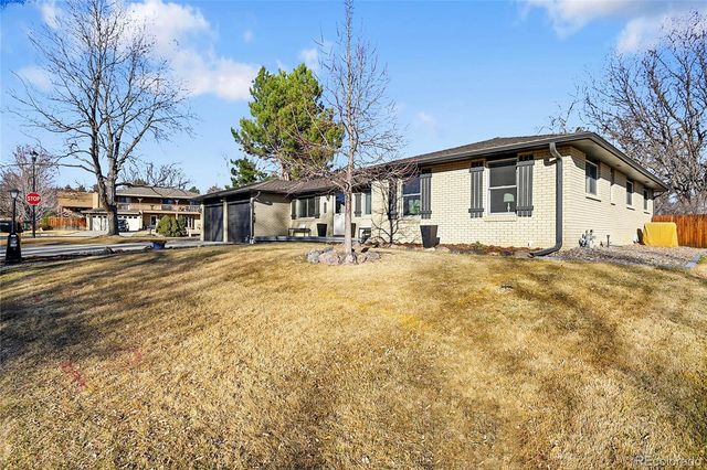 1022 Berkeley Court, Longmont, CO 80503