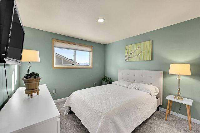 1022 Berkeley Court, Longmont, CO 80503