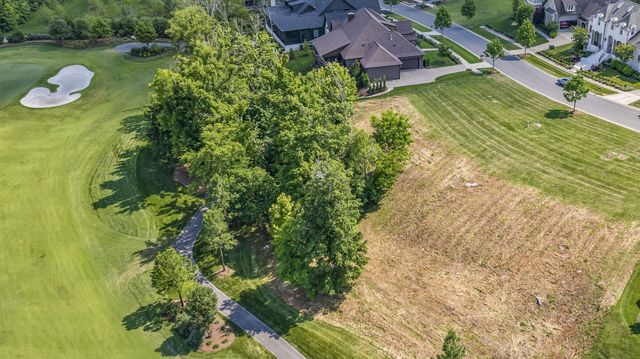 7081 Lanceleaf Dr, College Grove, TN 37046