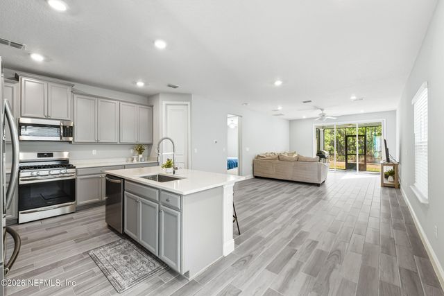 231 KILLARNEY Avenue, St. Johns, FL 32259