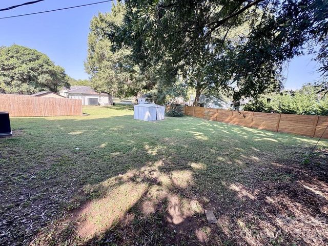 99 N Mcginnis Place, Mount Holly, NC 28120