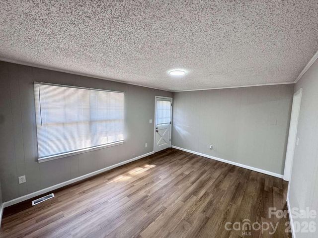 99 N Mcginnis Place, Mount Holly, NC 28120