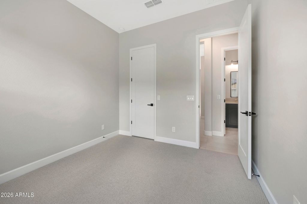 Image 18 of property listing at 32435 N 135TH Drive, Peoria, AZ 85383