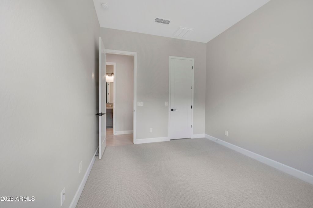 Image 20 of property listing at 32435 N 135TH Drive, Peoria, AZ 85383