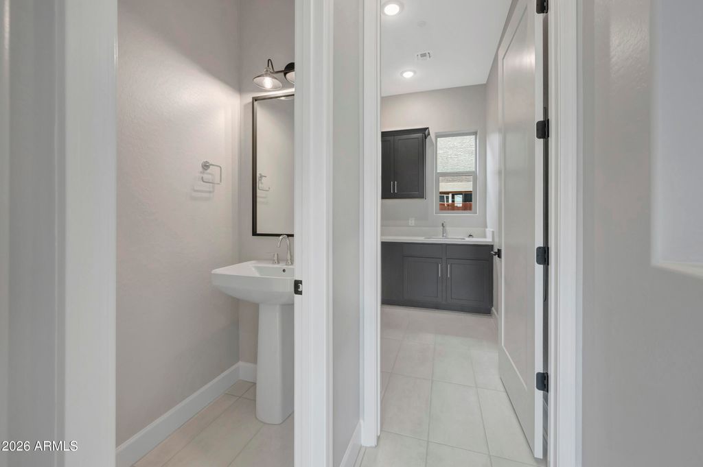 Image 22 of property listing at 32435 N 135TH Drive, Peoria, AZ 85383