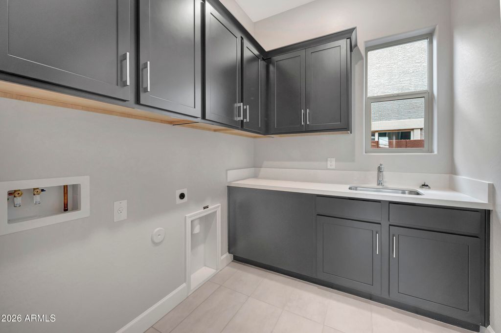 Image 23 of property listing at 32435 N 135TH Drive, Peoria, AZ 85383