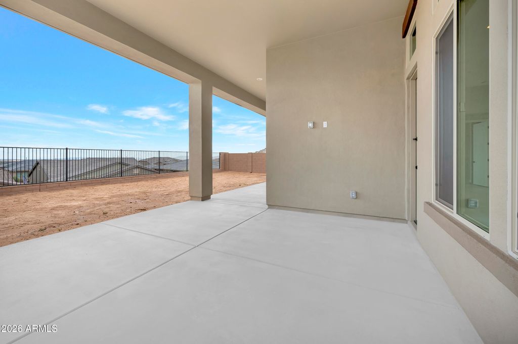 Image 25 of property listing at 32435 N 135TH Drive, Peoria, AZ 85383