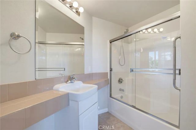 2742 Cabrillo Avenue 212, Torrance, CA 90501