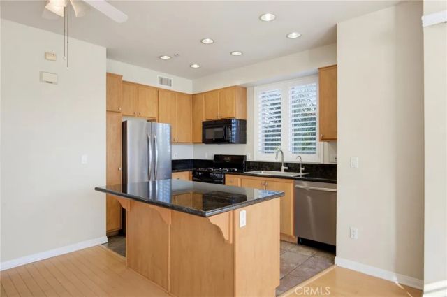 2742 Cabrillo Avenue 212, Torrance, CA 90501