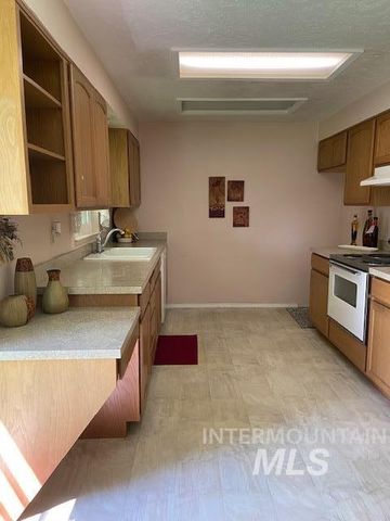 1530 Targhee Drive, Twin Falls, ID 83301
