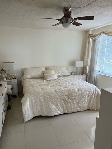 345 N Fort Lauderdale Beach Blvd 202, Fort Lauderdale, FL 33304