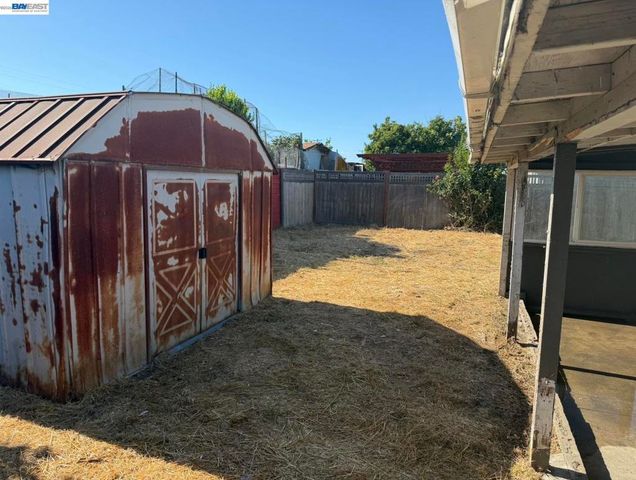 27741 Havana Ave, Hayward, CA 94544