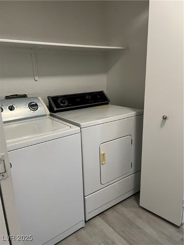 4231 Riverstone Avenue, Las Vegas, NV 89115