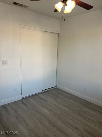 4231 Riverstone Avenue, Las Vegas, NV 89115