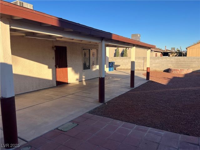 4231 Riverstone Avenue, Las Vegas, NV 89115