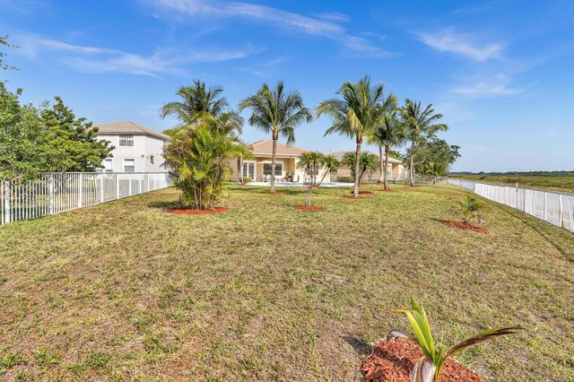 1688 NW 144th Way, Pembroke Pines, FL 33028