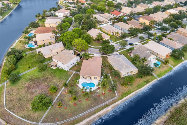1688 NW 144th Way, Pembroke Pines, FL 33028