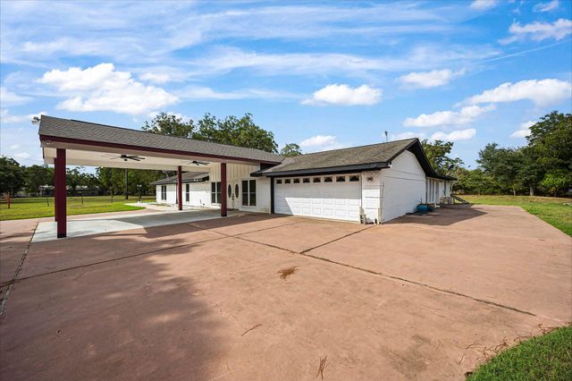 36219 County Line Road, Brookshire, TX 77423